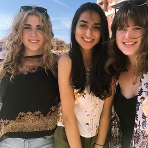 Meet your Posher, Alison